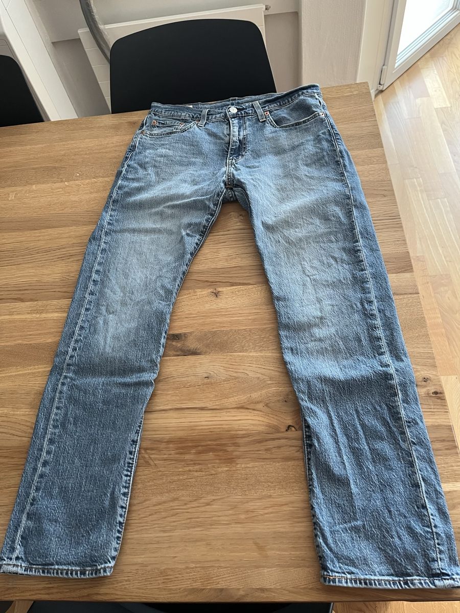Levi's Jeans: Levis Jeans grau – Usato da Volketswil venduto da asc_yp5h