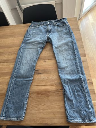 Levis Jeans grau