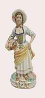 Capodimonte-Stil Porzellanfigur Dame mit Blumenkorb Krone N