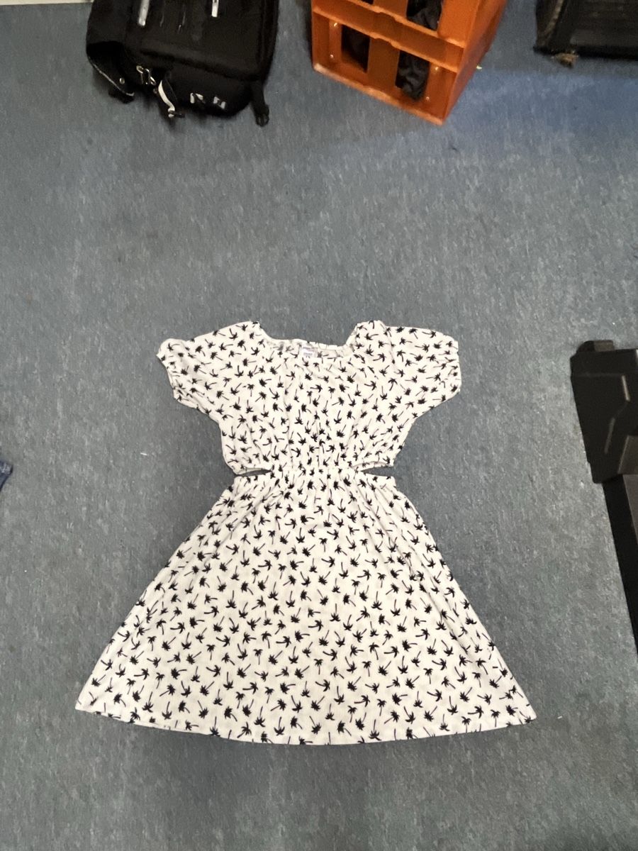 Kleider & Röcke: Summer Dress Size 152/164 – Gebraucht aus Zürich von Proton_Slit 3