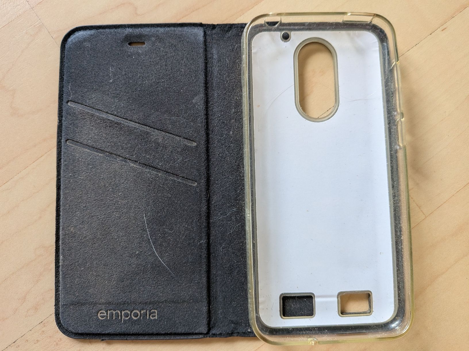 Cover & Protezioni schermo: Handyhülle emporia – Usato da Schötz venduto da pemali 1
