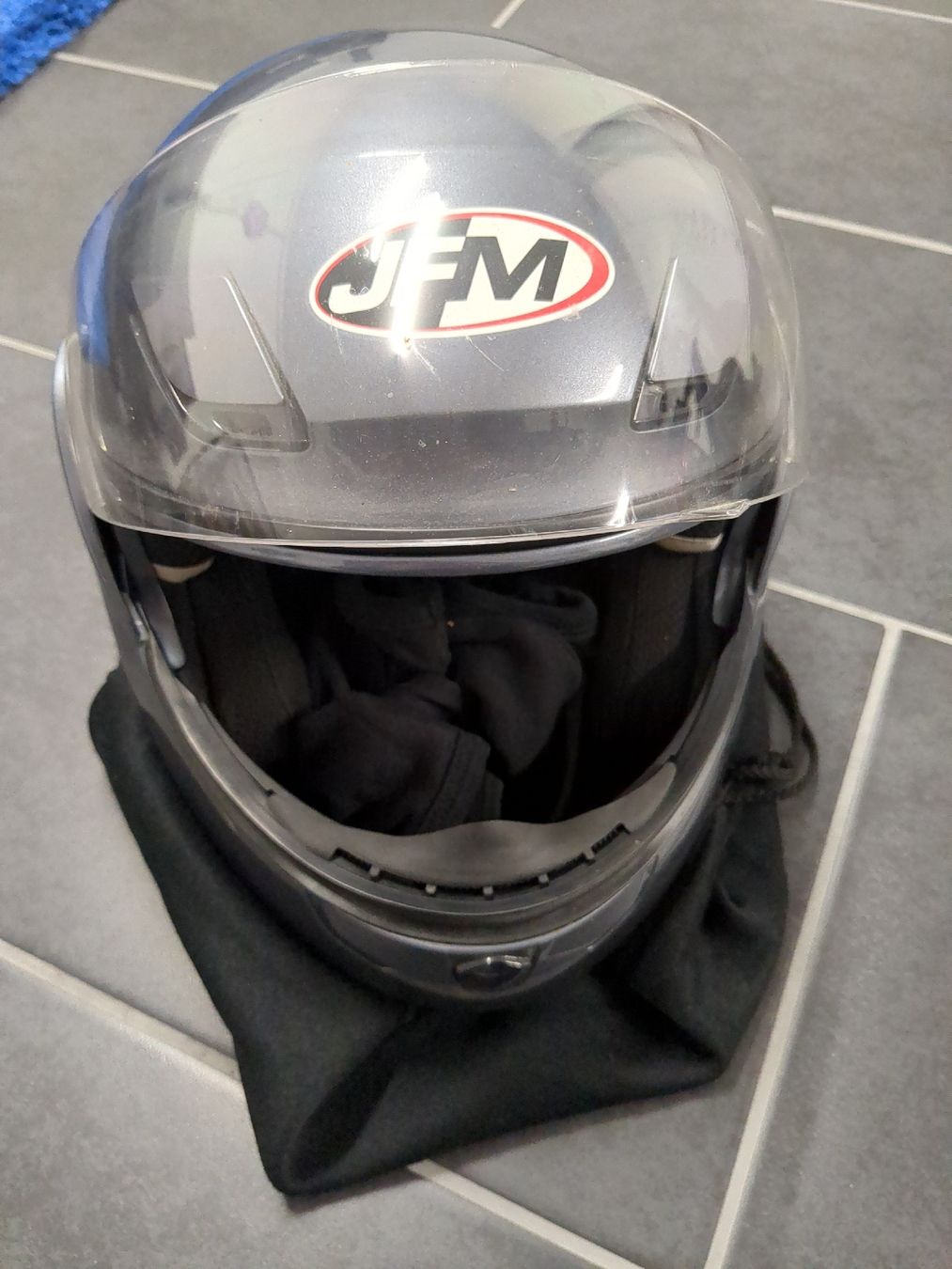Caschi & visiere: JFM Motorcycle Helmet - Grey - Size M - Good Condition – Usato da Aarburg venduto da ali_7rgj 3