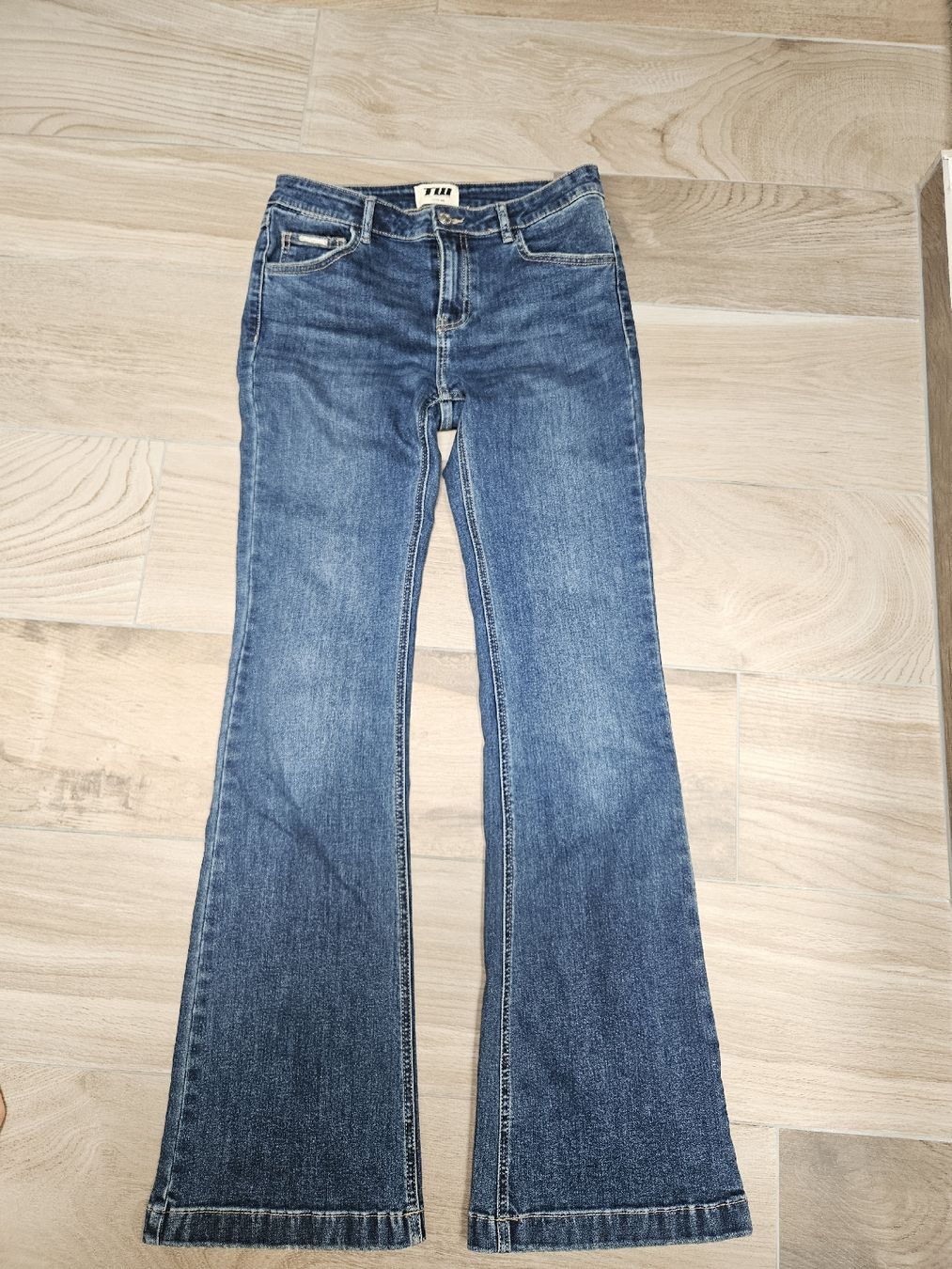 Tally Weijl Jeans: Tally Weijl Flare Jeans Gr.40 – Usato da St. Gallen venduto da Bonita2026