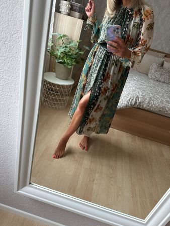 MEGA hübsches & luftiges Kleid von ZARA eher Gr.S-M  NEU