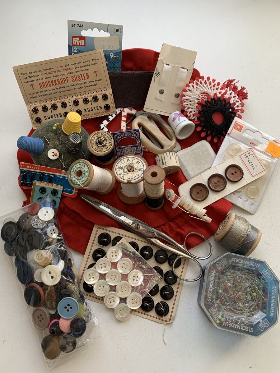 Kit bricolage: Nähutensilien vom Urgrossi – Usato da Egg b. Zürich venduto da ohtannenbaum 1