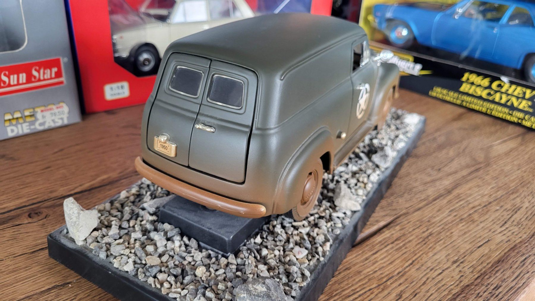 Solido Modellini d'auto: Chevrolet Panel Militaire 1:18 MiraSolido – Usato da Rothrist venduto da Juana5 3