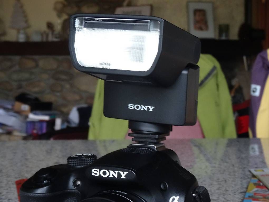 Sony Flashs: SONY HVL- F28RMA BLITZ – D'occasion à Buttisholz par buttiholli