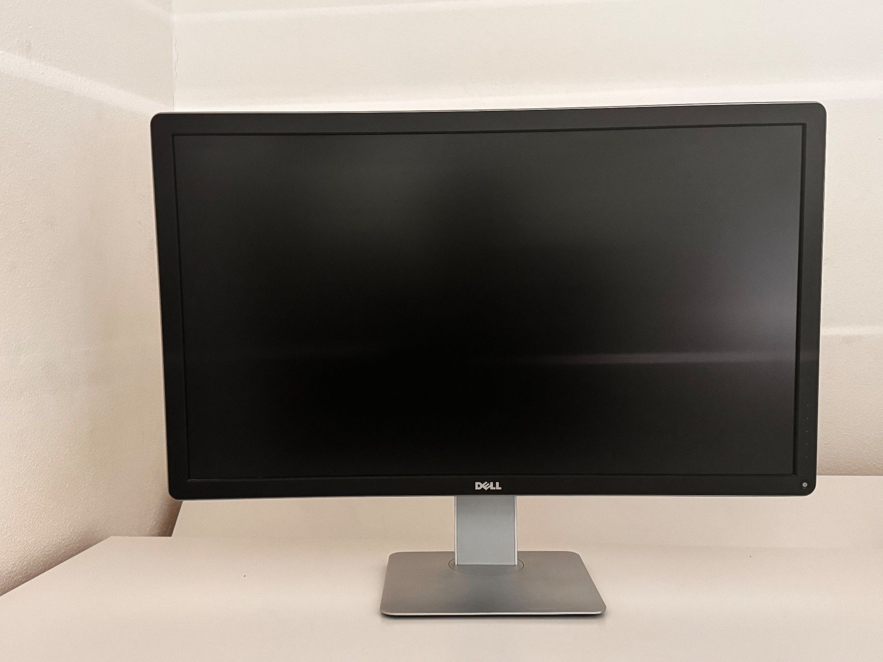 Dell Monitore: 32' Dell Ultrasharp UP3214Q – Gebraucht aus Bertschikon Gossau von .emil