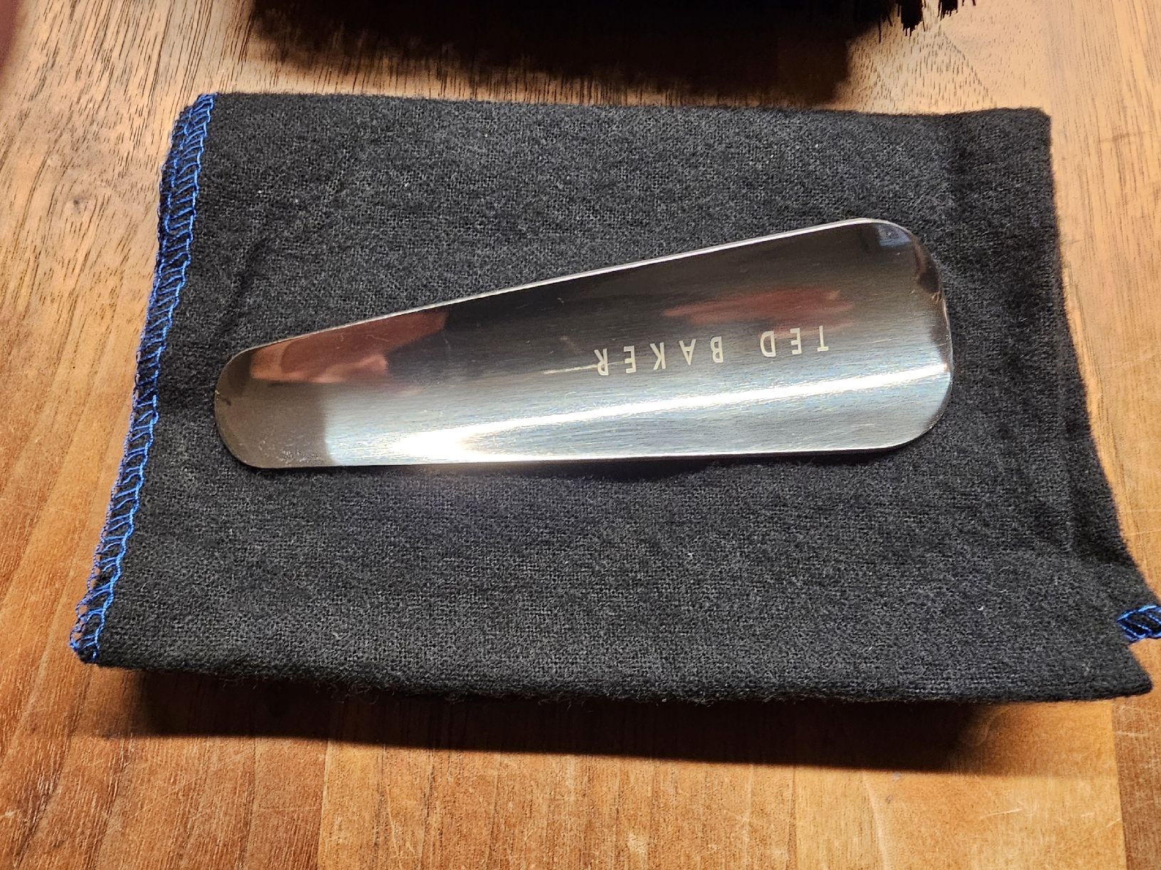 Altro in  Abbigliamento & Accessori: Ted Baker Schuhpolier Set – Nuovo e nell'imballaggio originale da Oberwil BL venduto da 007re 8