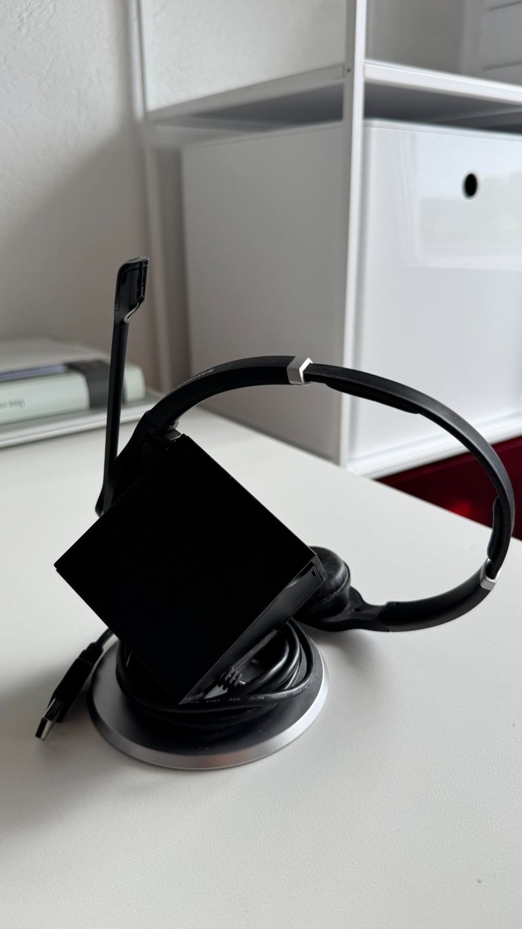 Sennheiser Cuffie: Sennheiser DW Pro 2 Headset mit Ladestation – Usato da Jonschwil venduto da inf_tj8n 1