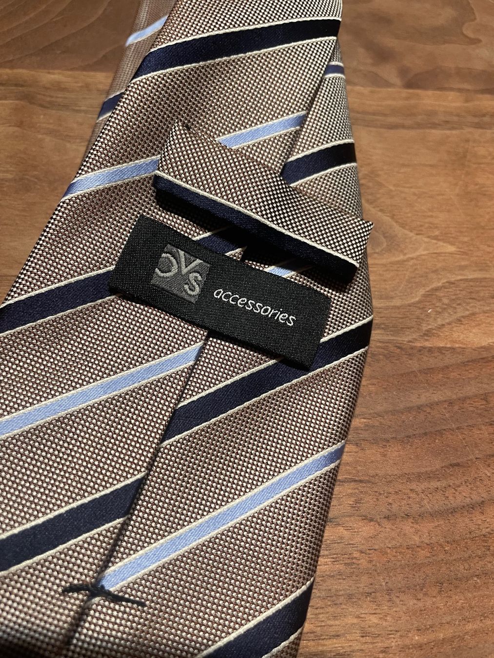 Krawatten: Elegante Herren Krawatte – Gebraucht aus Wiggen von cha_p9np 1