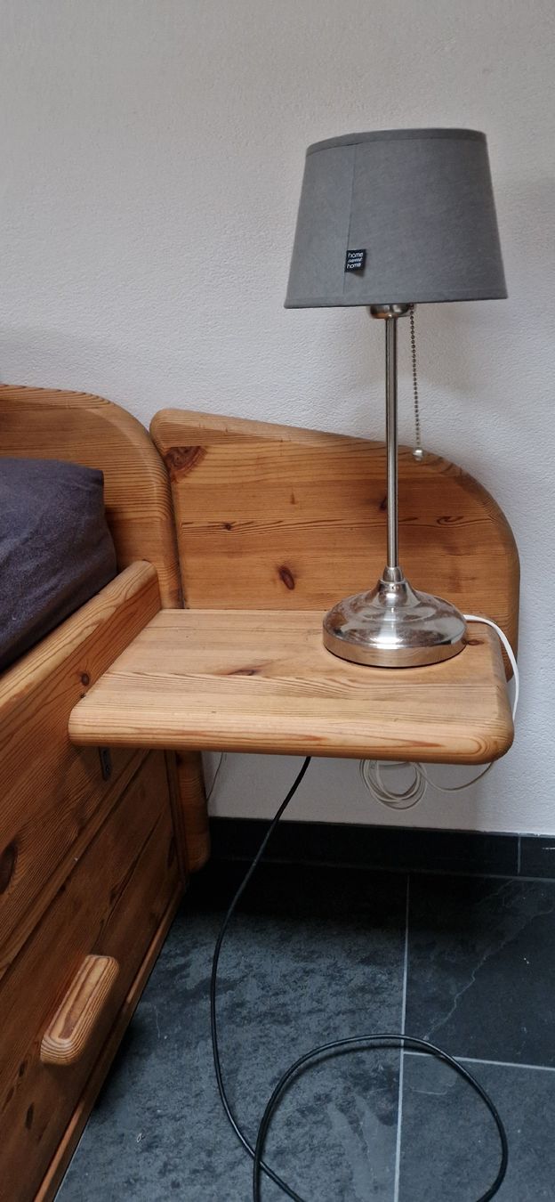 Betten: Doppelbett Massivholz – Gebraucht aus Mastrils von Abns 2