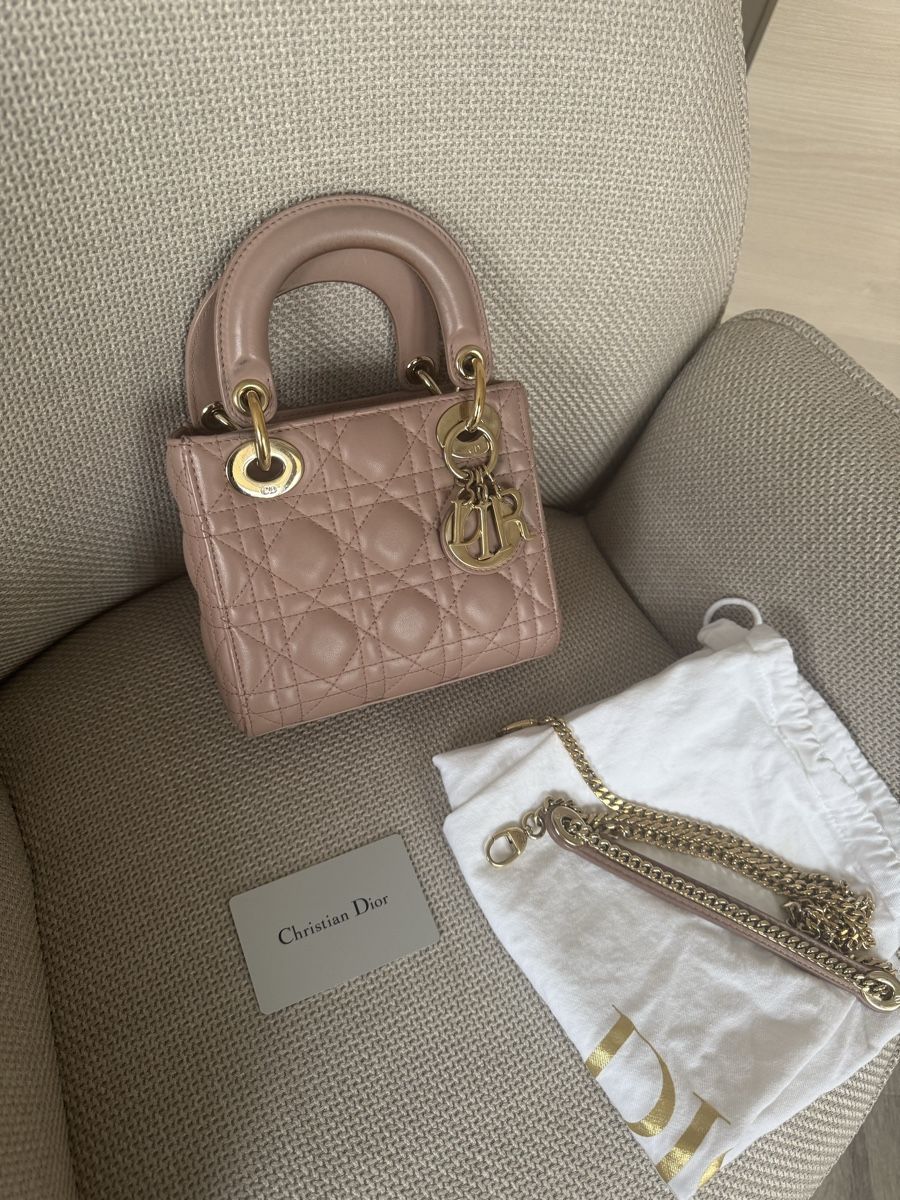 Dior Borse da donna: Lady Dior Mini (Blush) – Usato da Estavayer-le-Lac venduto da sto_y5c2