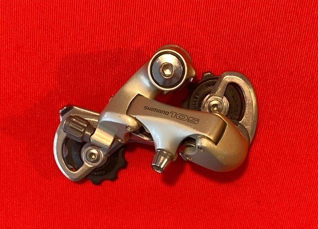 Dérailleur arrière Shimano 105 R7150 - Becker Cycles