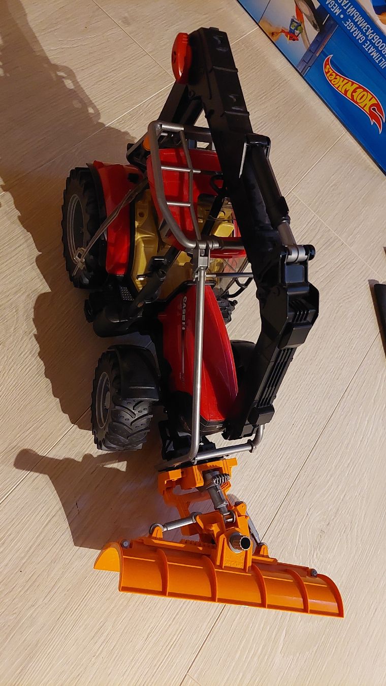 Bruder Jouets: Bruder Schneeschiebefahrzeug Traktor – D'occasion à Volketswil par Anni88