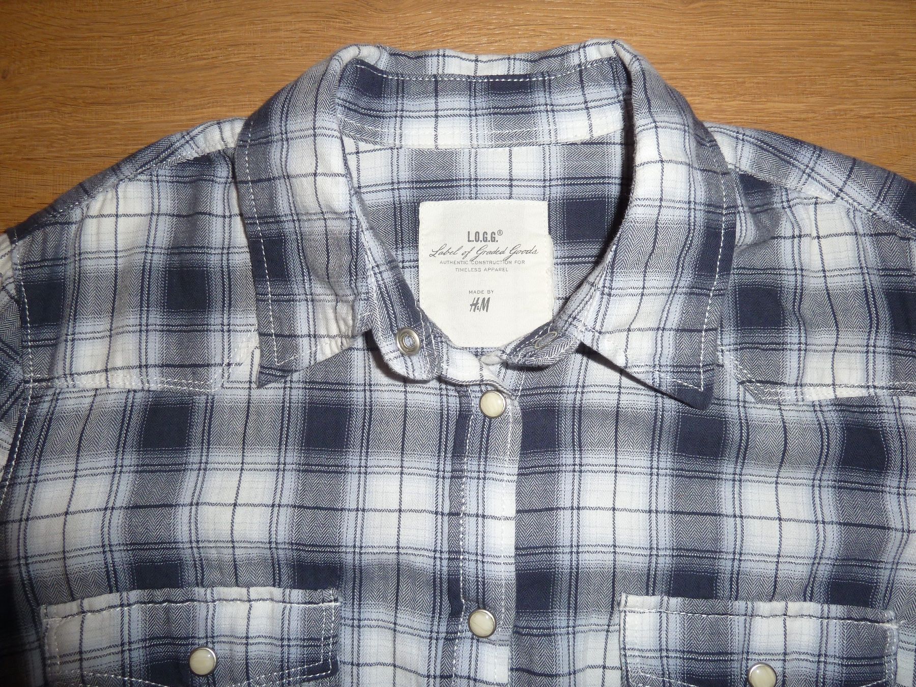 H&M Camicette: Westernbluse mit Perlmuttknöpfen Gr. 34 – Usato da Niederscherli venduto da lama8567 2