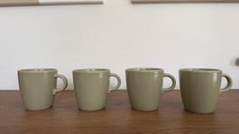 4 Tassen beige/grün Keramik Set 