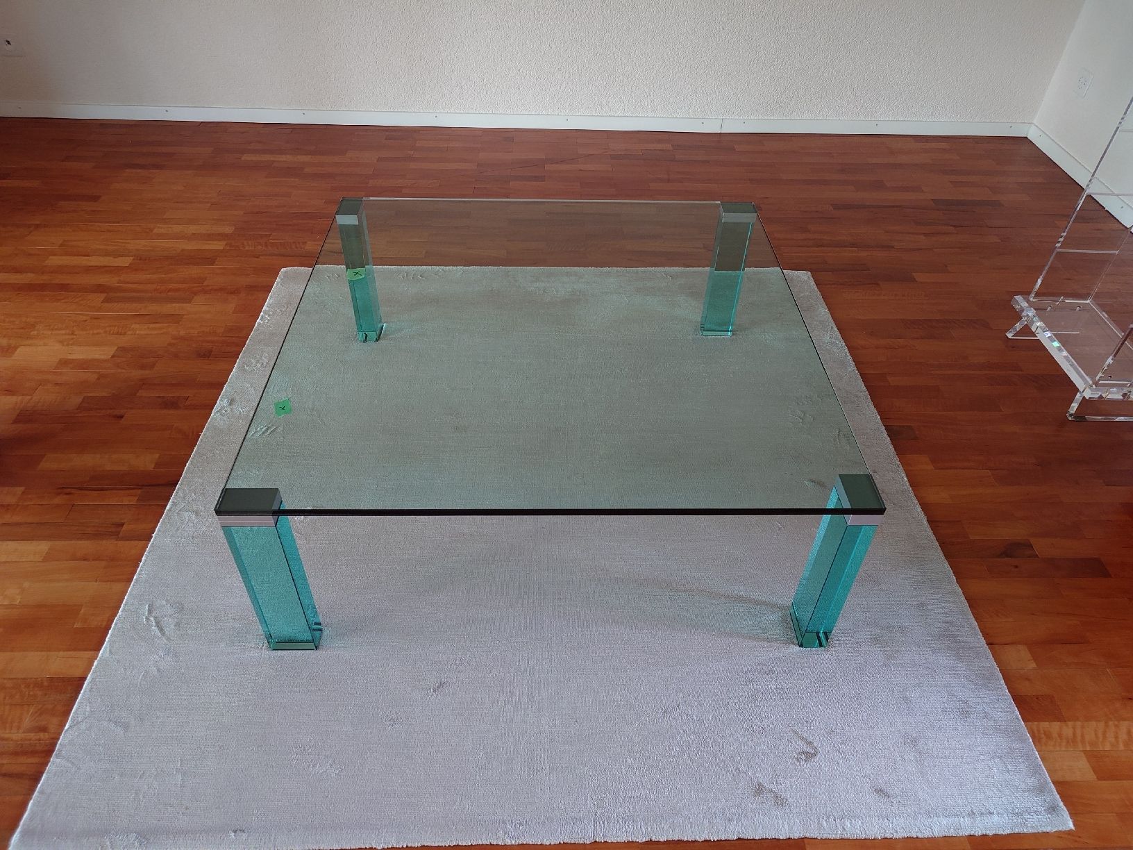 Tische: Glas Couchtisch Wohnzimmertisch Designerstück – Neu (gemäss Beschreibung) aus St. Gallen von Second-Life