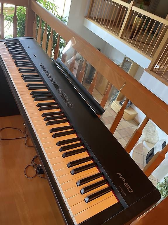 Strumenti musicali: Roland Klavier – Nuovo (secondo la descrizione) da Dussnang venduto da CorinaN02
