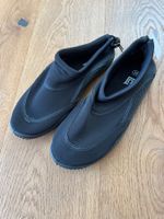 Neue Badeschuhe Grösse 39