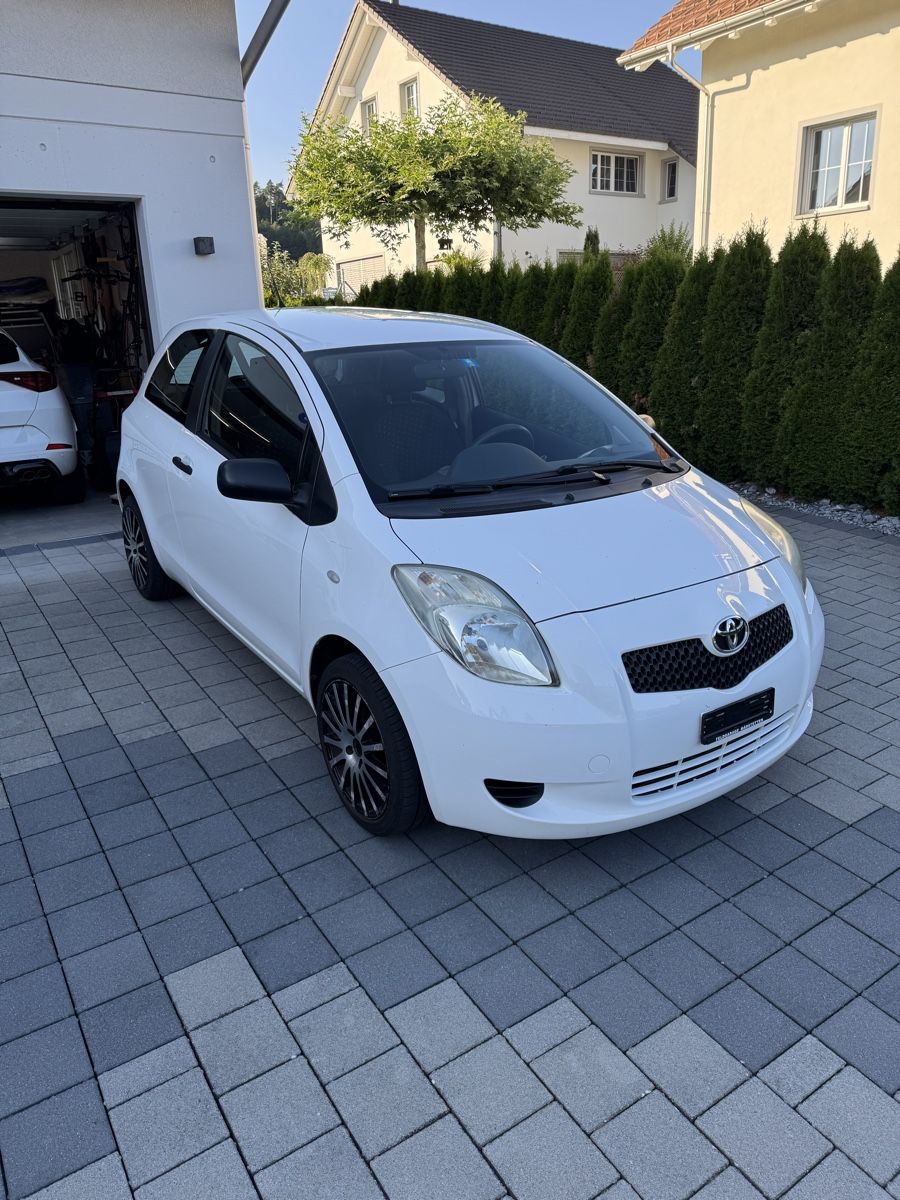 Toyota Autos: Toyota yaris  – Gebraucht aus Hagenbuch ZH von ati_m67m 4