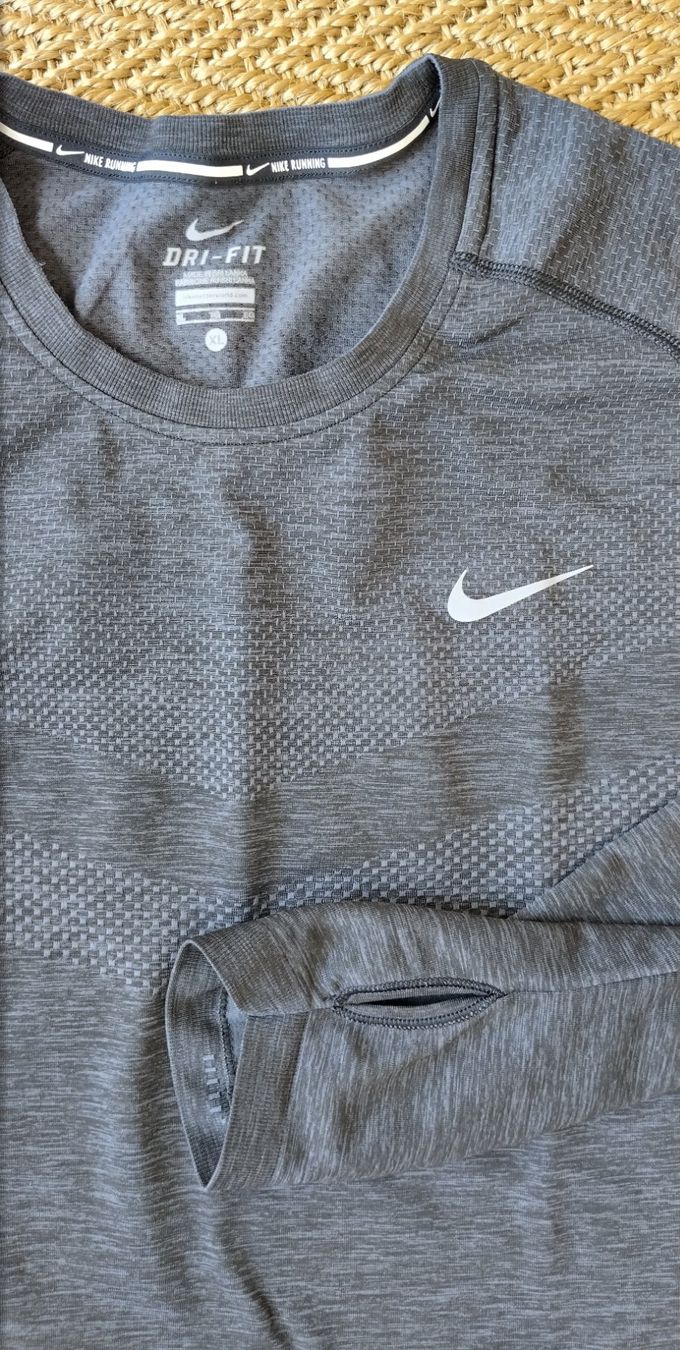Nike Canottiere & Pantaloni: Nike  Dri-Fit XL Neuwertig – Nuovo (secondo la descrizione) da Zürich venduto da Mokile 1