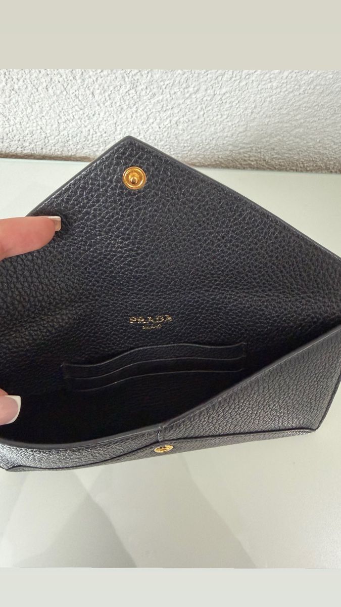 Prada Borse da donna: Prada Clutch – Nuovo (secondo la descrizione) da Dietikon venduto da eli_cy5t 4