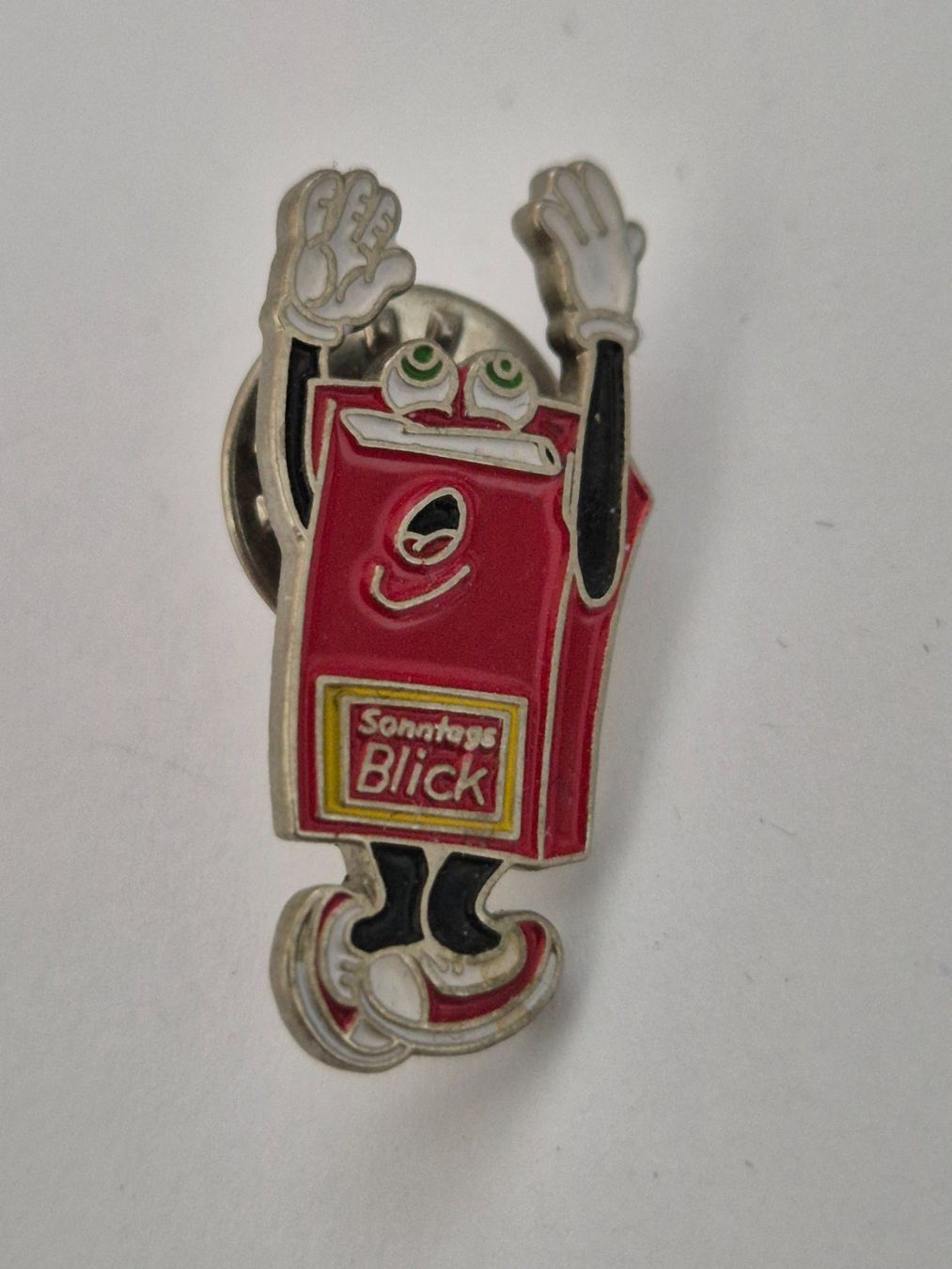 Placchette & Badge: alter   SONNTAGS BLICK   -     Pin – Usato da Niederweningen venduto da Obson