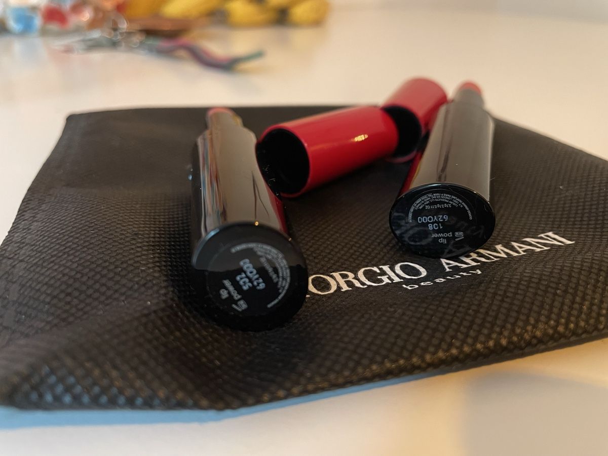 Armani Make-up: 2 rouges Armani à 72.- la pièce neufs – Nuovo (secondo la descrizione) da Lausanne venduto da SandrineJavelot 1