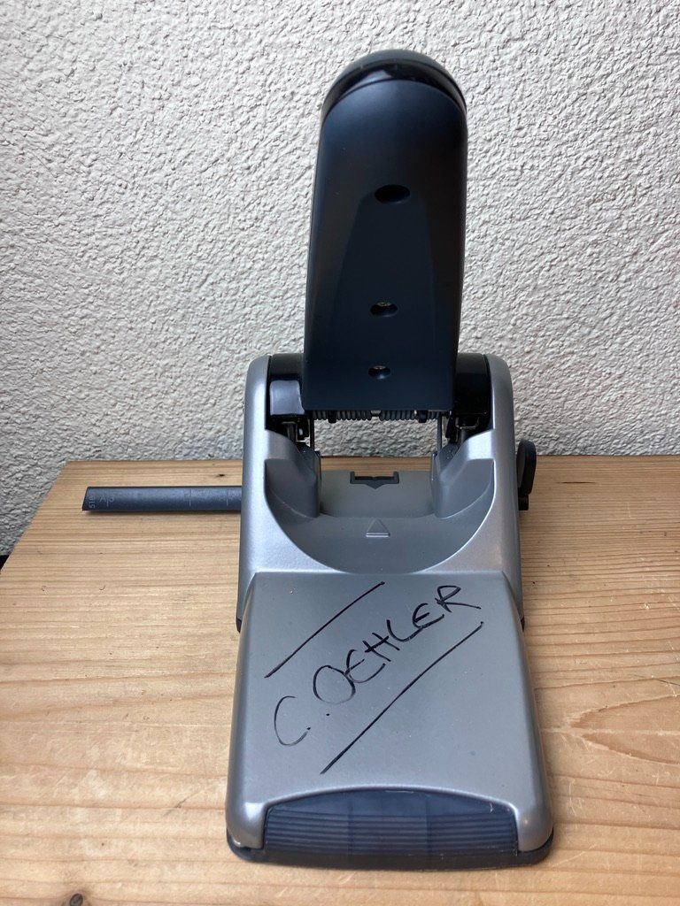 Leitz Tutti gli attrezzi: Locher Leitz 5180 & Stapler Lyreco HD200 – Usato da Fislisbach venduto da Promo 4