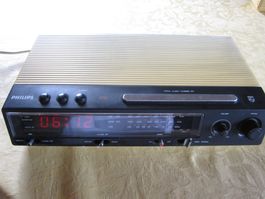 Radiowecker von Philips mit Digitaluhr