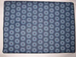 Baumwollstoff blau mit Kreisen in weiss/türkis Reststück!