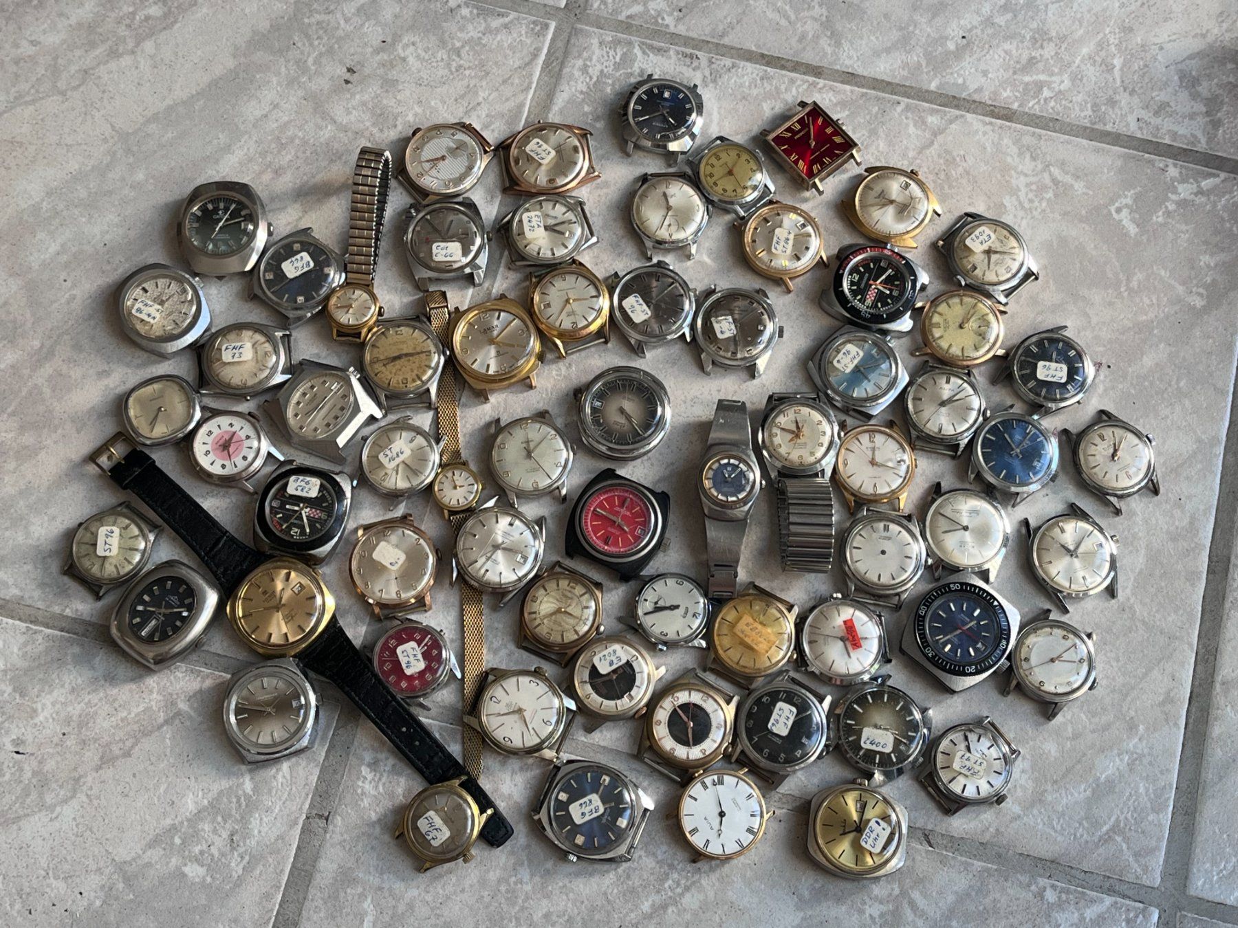 Uhren: Lot Armbanduhren Vintage – Defekt aus Worblaufen von chronyves