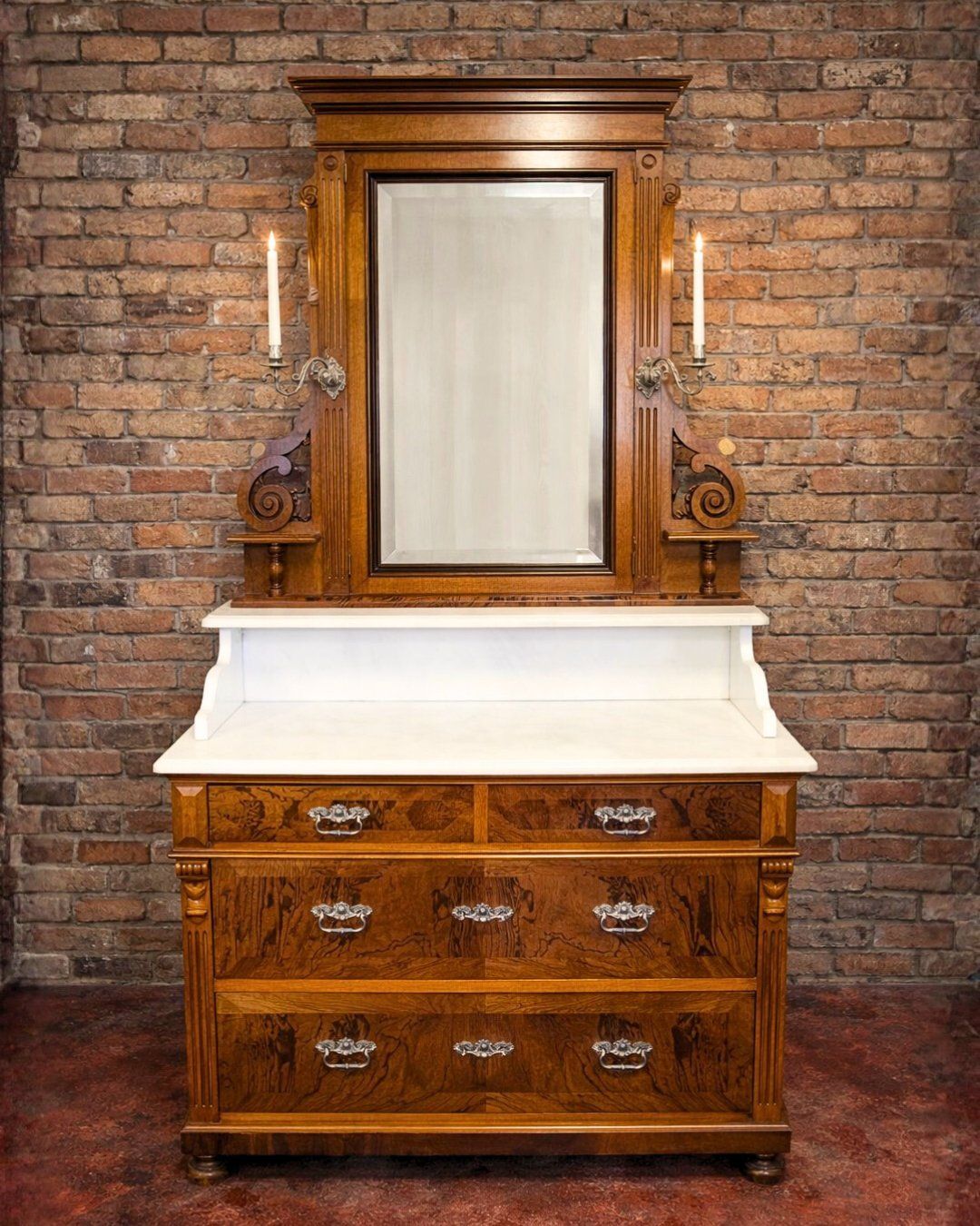 Cassettiere: COMMODE VICTORIENNE – Usato da Moutier venduto da Vintage-signature