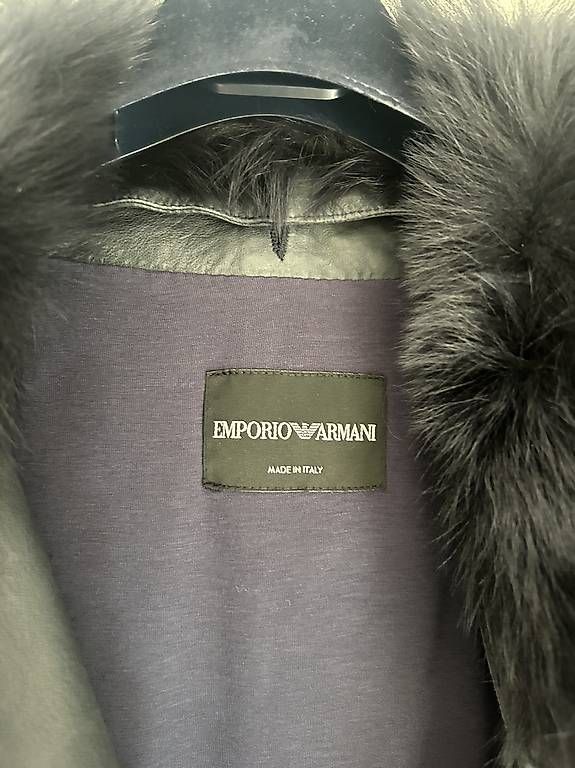 Giacche: Armani Strickjacke mit Leder – Usato da Brüttisellen venduto da Sonjaelegiu 1