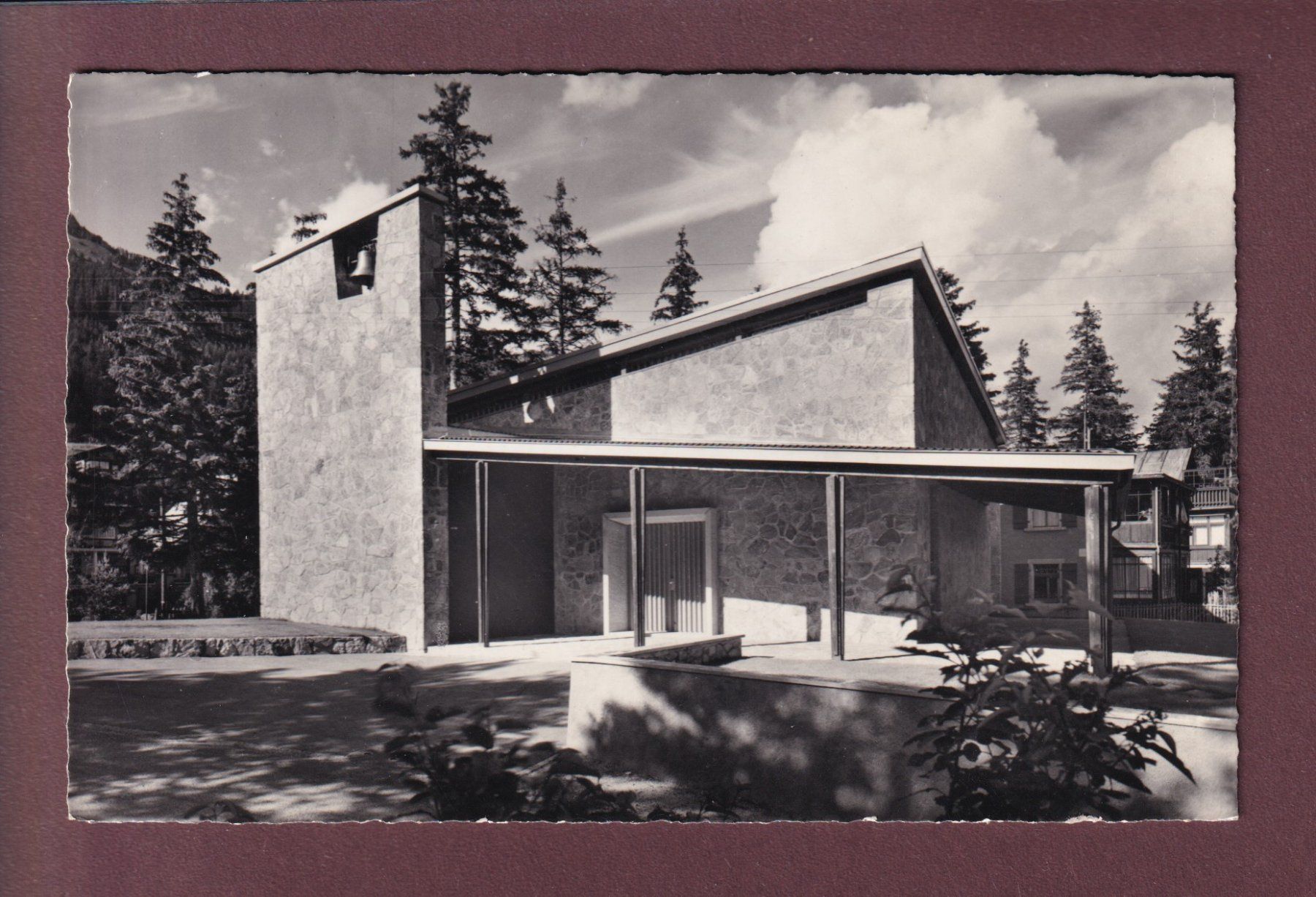Cartoline postali: MONTANA - Eglise Protestante – Usato da Pully venduto da nicecards