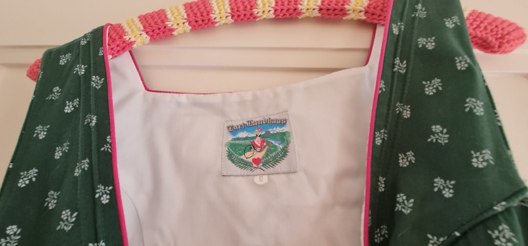 Robes: Turi Landhaus Dirndl  – D'occasion à Zürich par Loppis1 2