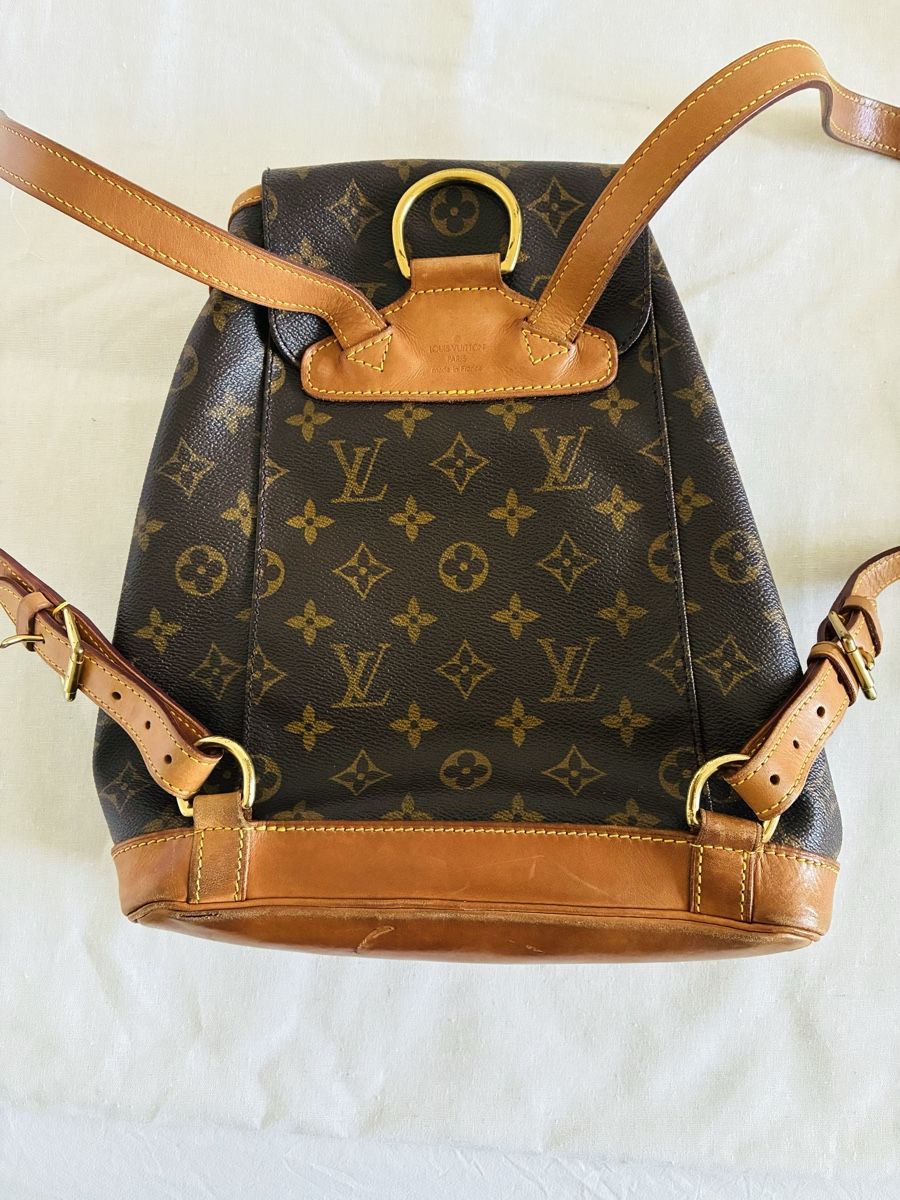 Louis Vuitton Zaini: Louis Vuitton Montsouris PM – Usato da Basel venduto da ars_r7xd 1