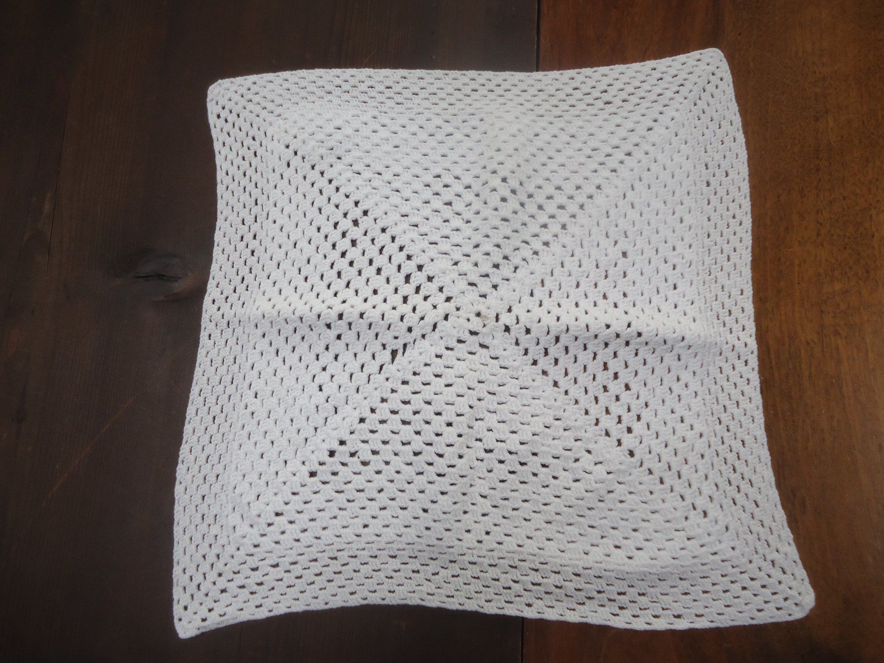 Altra biancheria da tavola: Napperon crocheté en coton blanc – Usato da Vessy venduto da mafabe 2