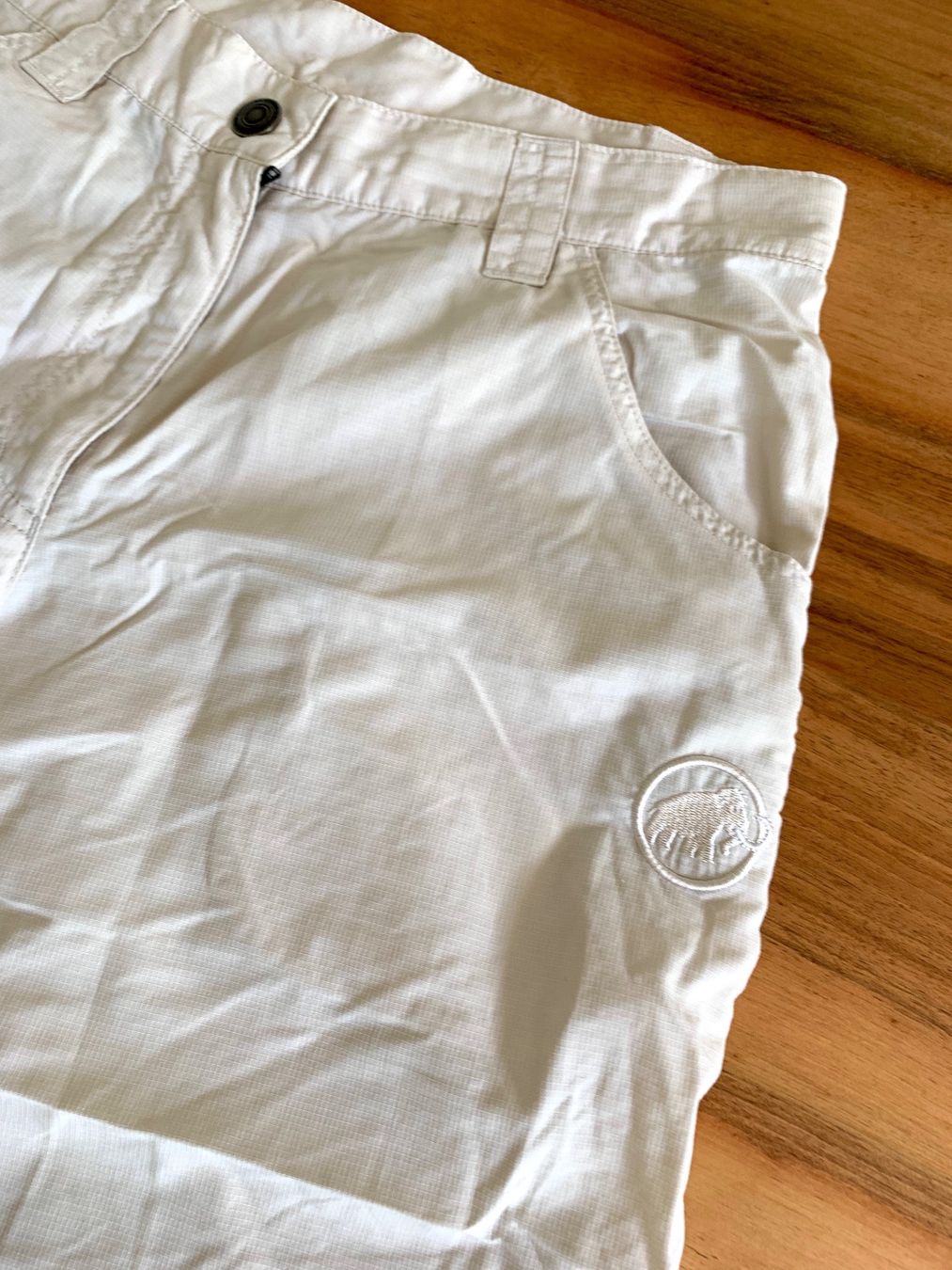 Mammut Pantaloni: MAMMUT 7/8tel hellbeige Wanderhose Grösse 38 NWT – Nuovo (secondo la descrizione) da Meiringen venduto da Jackwashere 1