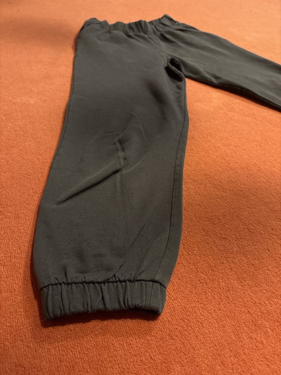 Only Pantalons: Schwarze Trainerhosen – D'occasion à Affoltern am Albis par tam_5vn5 1