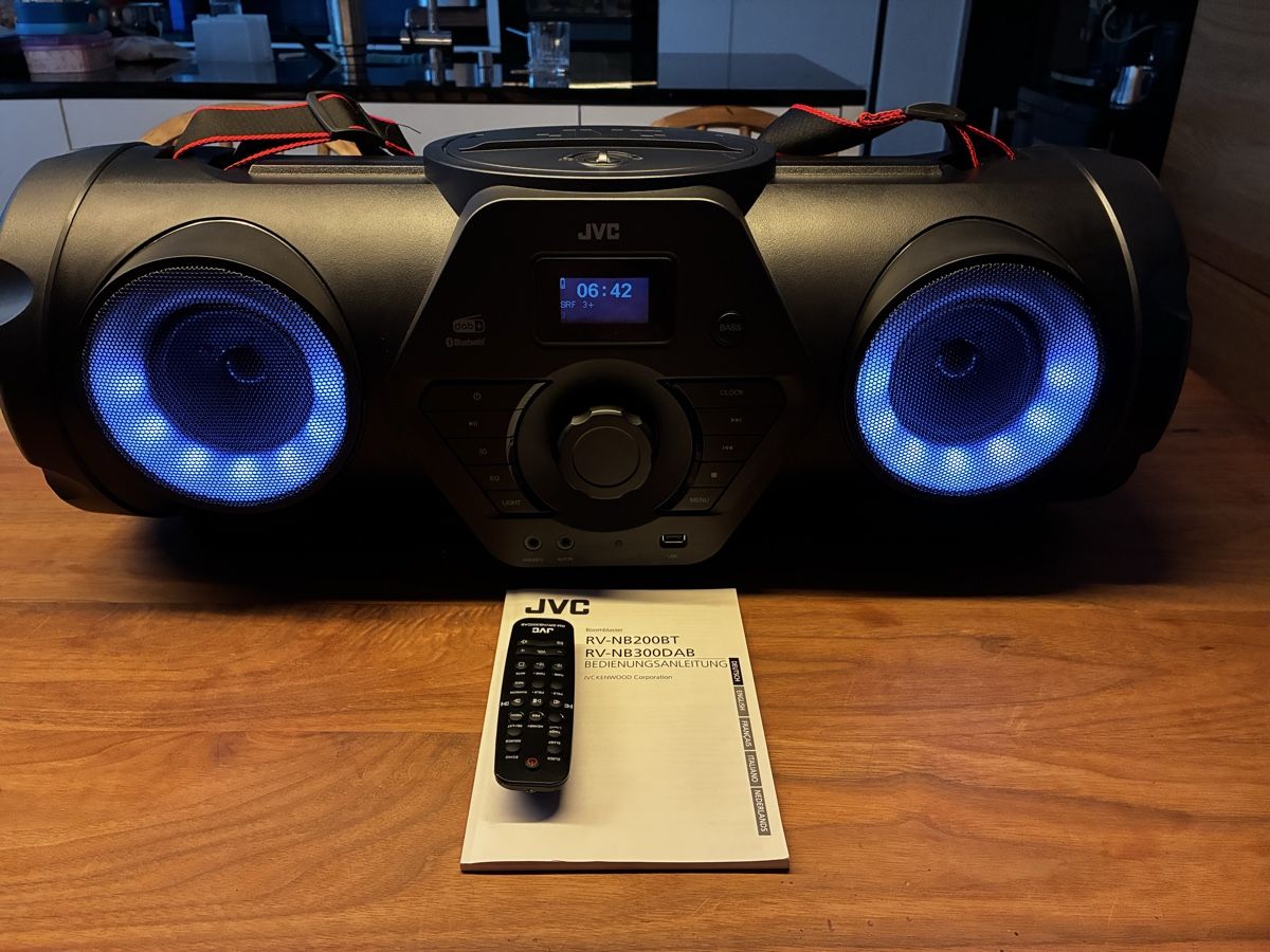JVC Casse acustiche: JVC RV NB300DAB – Nuovo (secondo la descrizione) da Wangen sz venduto da ms1_k9x8