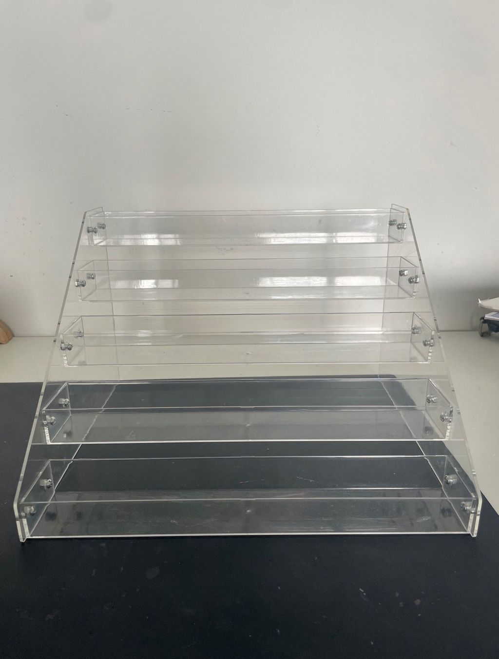 Scaffali: Acryl CD-Displayregal – Nuovo (secondo la descrizione) da Zug venduto da ele_q7bd