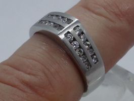 Ring aus Stahl  Zirkonia/Brillantschliff
