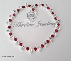 Threlion Halskette mit Swarovski  Kristallen