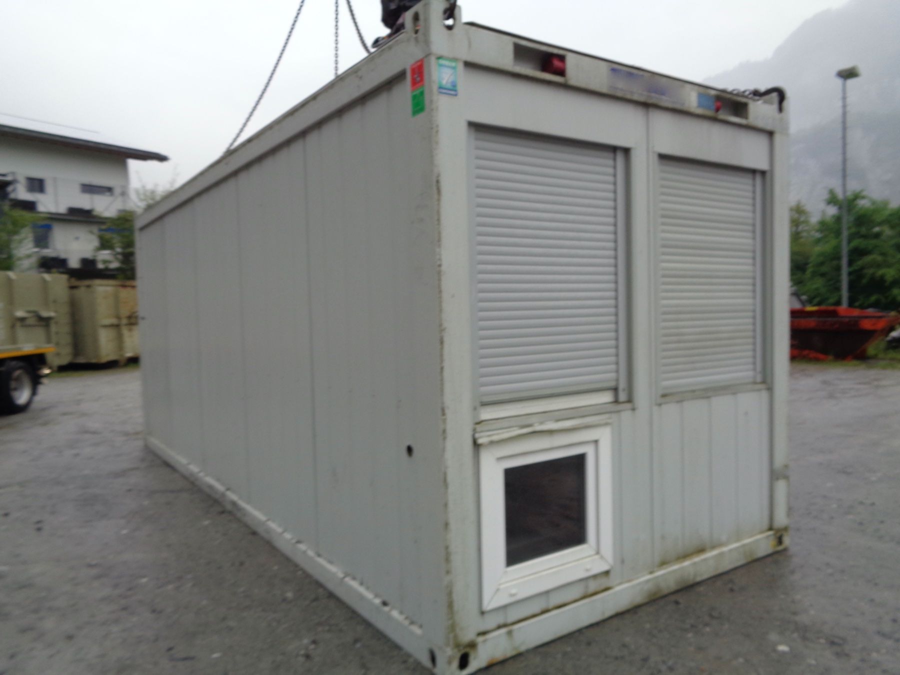 Contenitori edile: Container, isoliert,  ca. 6 x 2.5 m – Usato da Alpnach Dorf venduto da vieuxhenri 3