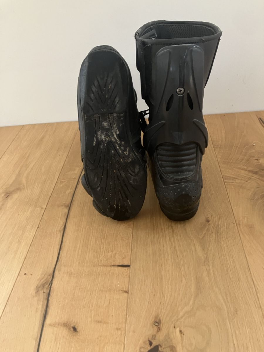 Scarpe da uomo: Firefox Motorradschuhe – Usato da Erlinsbach venduto da Deente 2
