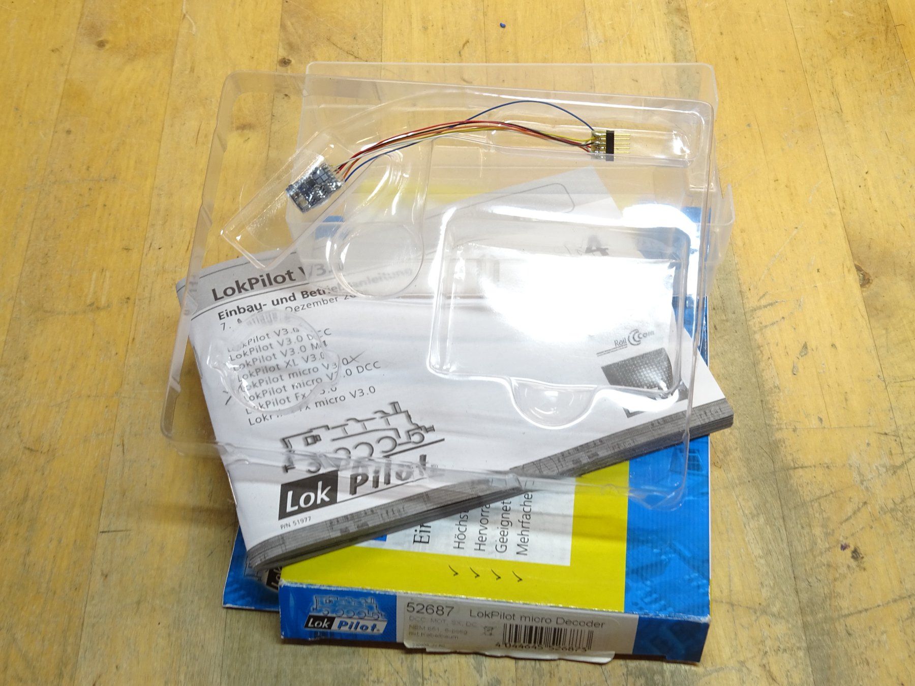 Esu Modelleisenbahnen: ESU 52687 Lok Pilot Micro Decoder, Neu, OVP – Neu und originalverpackt aus Wohlen AG von Bricktoys