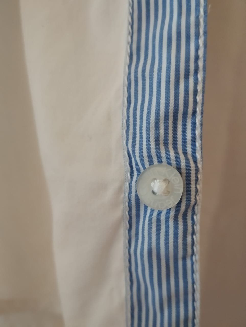 Camicette, T-shirt & Top: Calvin Klein Hemd (10J) – Usato da Paradiso venduto da byrek 3