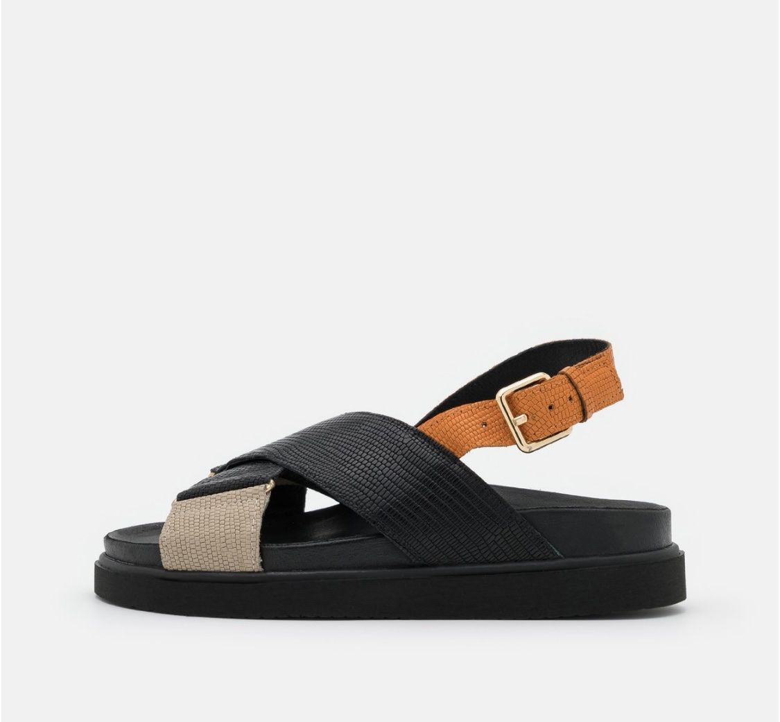 Damenschuhe: Plateausandalen Darcie Pavement Grösse 37 – Neu (gemäss Beschreibung) aus Kestenholz von marina_w01